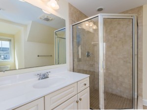 belmontth6-3bath23rdfloor.jpg