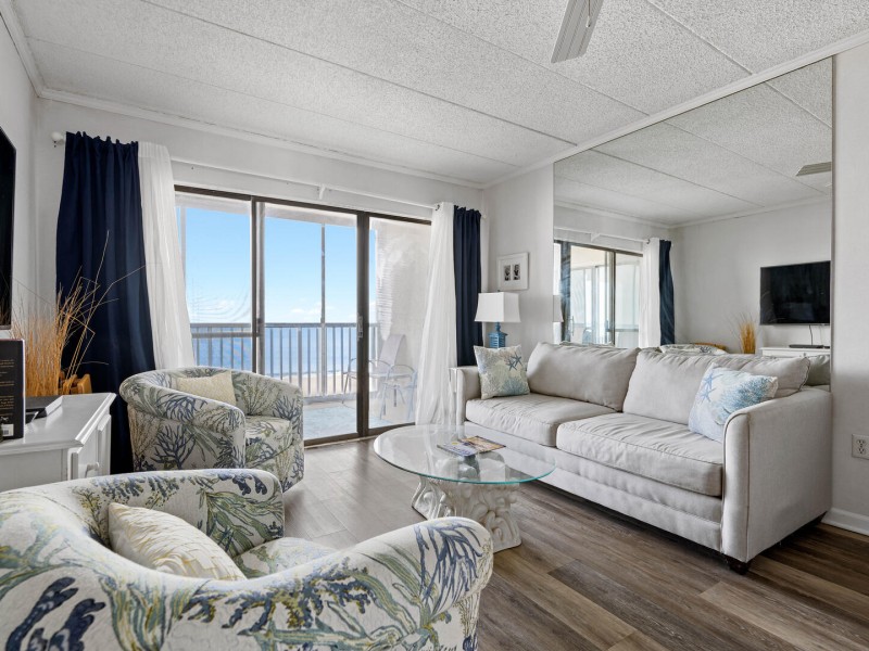 bonfire504-10-living-area.jpg