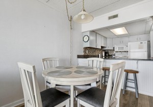 bonfire504-18-dining-area.jpg