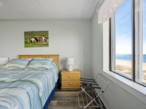 bonfire504-22-bedroom-1.jpg