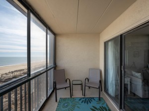bonfire504-7-balcony.jpg