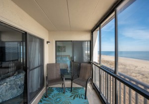 bonfire504-9-balcony.jpg