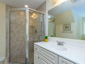 belmontth9-3bath2.jpg