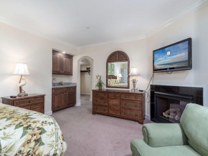 belmontth9-9masterbedroom.jpg