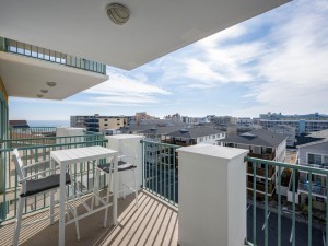 avalon502v2-1-balc.jpg