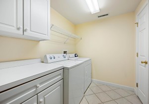 avalon502v2-14-laundry.jpg