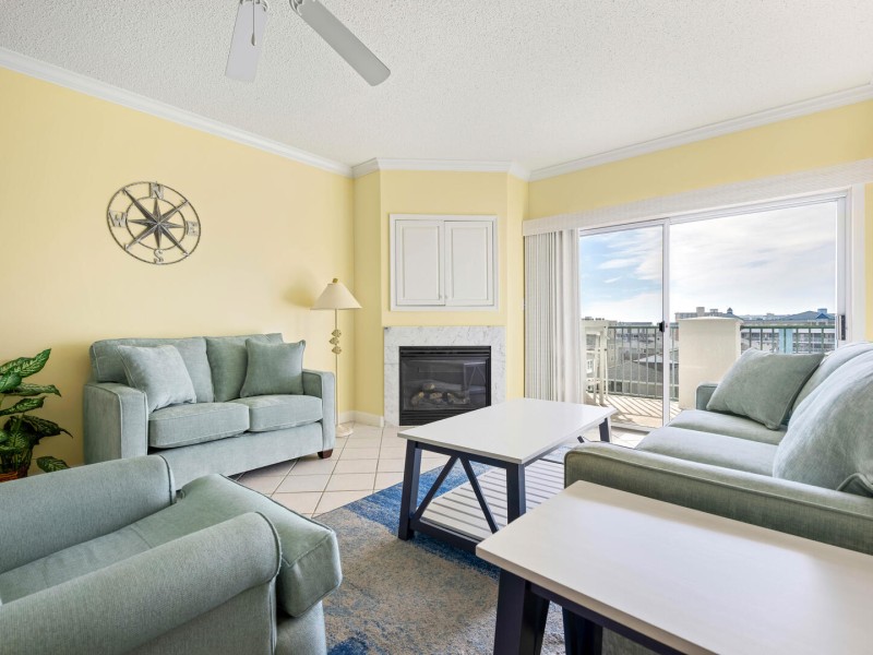 avalon502v2-6-living.jpg