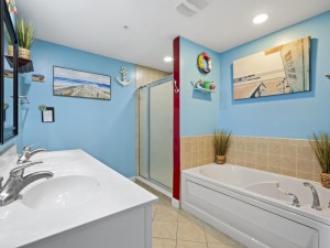 marinerswatch204-23-primary-bath.jpg