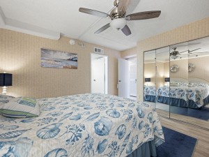 carousel805-15-bed-1.jpg