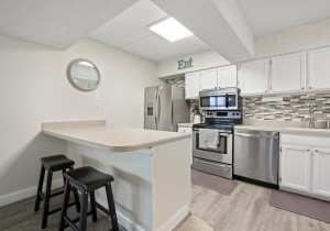 atlantis806-13-kitchen.jpg
