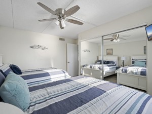 atlantis806-17-bedroom-2.jpg