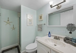 atlantis806-21-bath-2.jpg