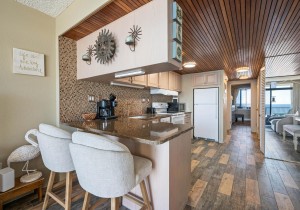 highpointnorth9f-12-kitchen.jpg