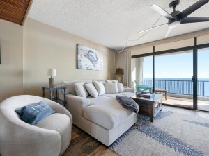 highpointnorth9f-7-living-area.jpg