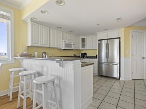 adagio414-15-kitchen.jpg