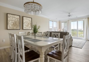 ssi-4hcw2a-12-dining-area.jpg