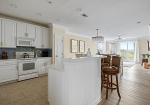 ssi-4hcw2a-13-kitchen.jpg