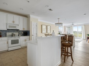 ssi-4hcw2a-13-kitchen.jpg