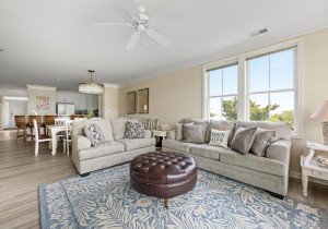 ssi-4hcw2a-17-living-area.jpg