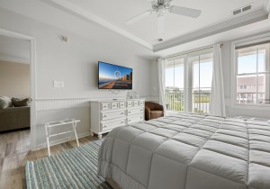 ssi-4hcw2a-19-primary-bedroom.jpg