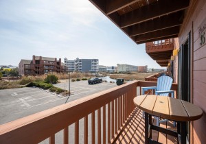 sunsetlanding35-5-balc-street-view.jpg