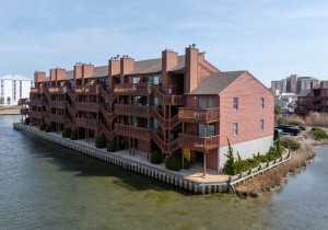 sunsetlanding35-7-exterior-bay-side.jpg