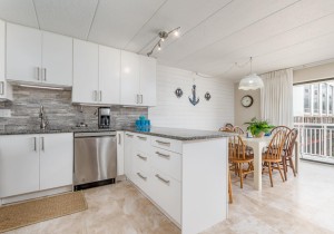 diamondbeach302-1new2021.jpg