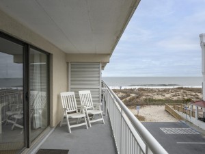 diamondbeach302-2-view.jpg