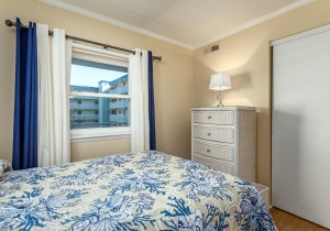 diamondbeach302-2bedroom2.jpg