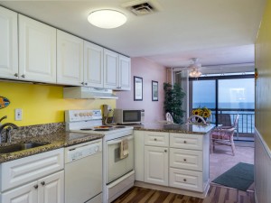 fountainhead1208v2-5-kitchen.jpg