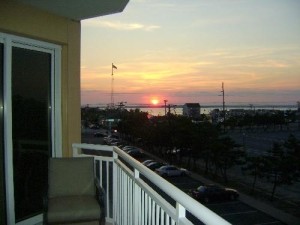gg-215-sunset.jpg