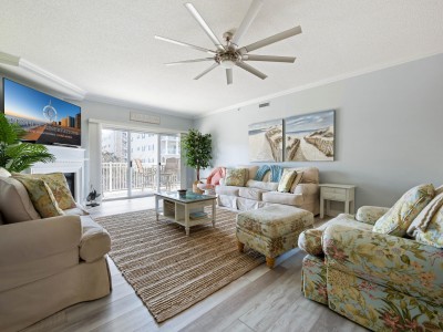 islandbreeze106-10-living-area.jpg