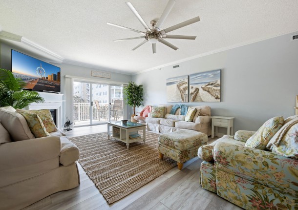 islandbreeze106-10-living-area.jpg