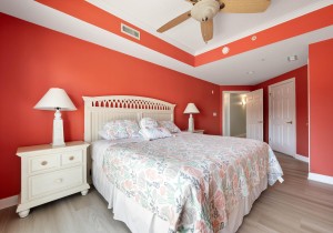 islandbreeze106-24-bedrm-2.jpg