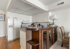 rustyanchor719-11-19-kitchen.jpg