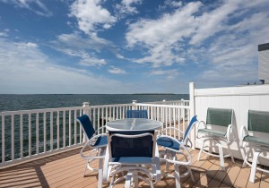 rustyanchor719-11-3-balcony.jpg