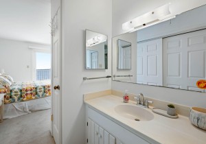 rustyanchor719-11-30-bath.jpg