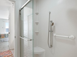 rustyanchor719-11-31-bath.jpg