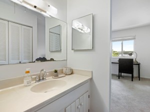 rustyanchor719-11-34-bath.jpg
