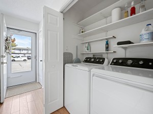 rustyanchor719-11-35-laundry.jpg