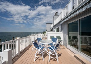 rustyanchor719-11-5-balcony.jpg