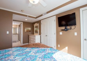 makai302-4198-master-bedroom-3-new-317.jpg