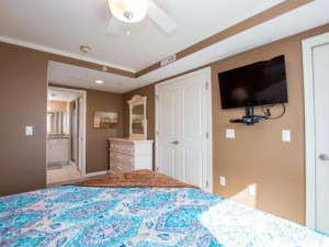 makai302-4198-master-bedroom-3-new-317.jpg