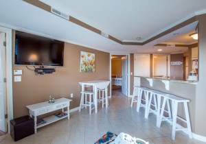 makai302-4206-dining-area-317-new.jpg