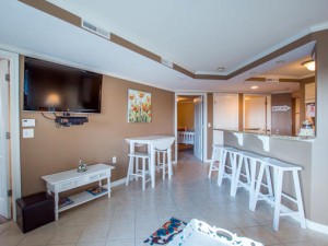 makai302-4206-dining-area-317-new.jpg