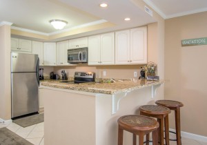 makai405-6420-kitchen.jpg
