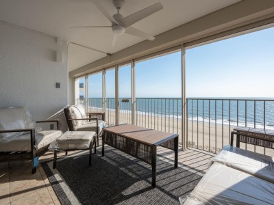 englishtowers-1-balc-view.jpg