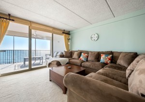 englishtowers-14-living-area.jpg