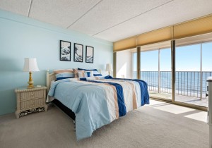 englishtowers-22-primary-bedroom.jpg