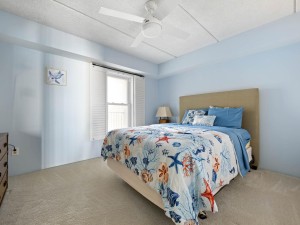 englishtowers-26-bedroom-2.jpg